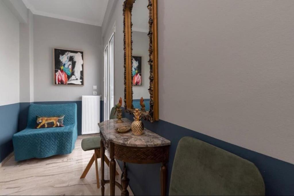 Artistic Apt In Vibrant Gazi With Large Terrace By Ghh Atény Exteriér fotografie